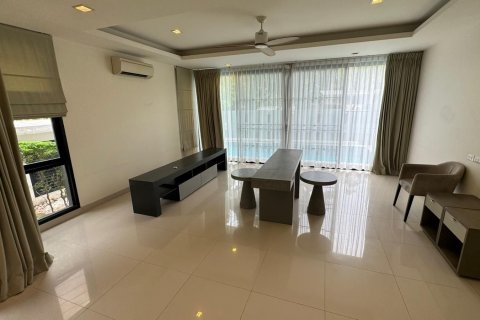 Villa in Phuket, Thailand 5 bedrooms № 135775 - photo 3