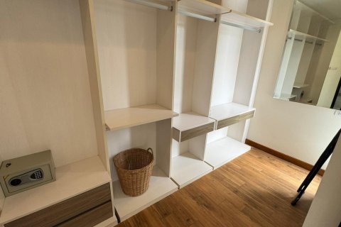 Villa in Phuket, Thailand 5 bedrooms № 135775 - photo 19