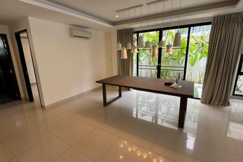 Villa in Phuket, Thailand 5 bedrooms № 135775 - photo 4