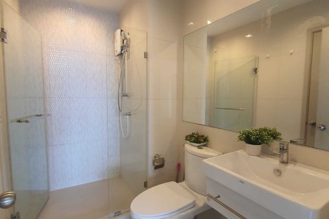 Condo à Khlong Toei, Bangkok, Thaïlande, 2 chambres  № 169364 - photo 6