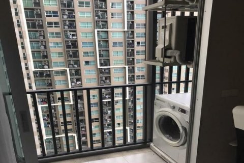 Studio dans le Condo à Sathon, Bangkok, Thaïlande  № 169360 - photo 7