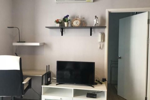 Studio dans le Condo à Sathon, Bangkok, Thaïlande  № 169360 - photo 9