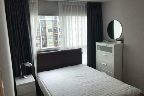 Studio dans le Condo à Sathon, Bangkok, Thaïlande  № 169360 - photo 3