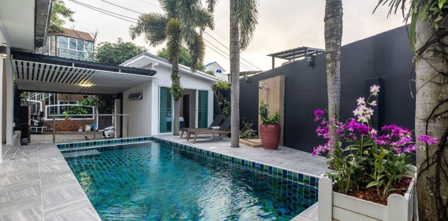 Villa in Phuket, Thailand 3 bedrooms № 169358