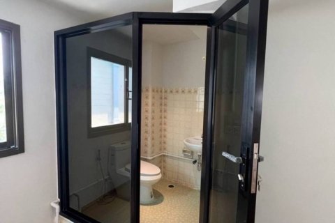 Таунхаус в Кхлонг Сане, Бангкок, Таиланд с 4 спальнями  № 172946 - фото 8