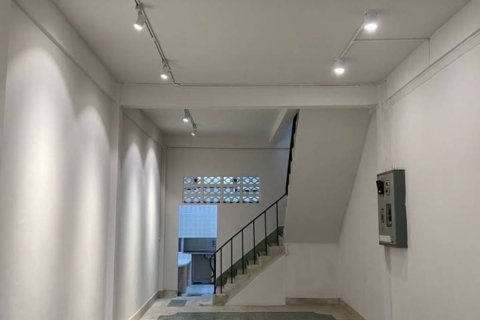 Таунхаус в Кхлонг Сане, Бангкок, Таиланд с 4 спальнями  № 172946 - фото 3