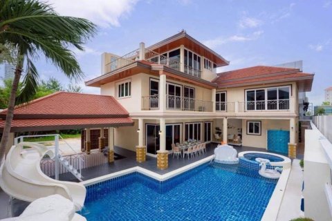 Villa à Pattaya, Thaïlande 4 chambres № 172943