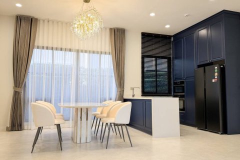 Дом в Бангкоке, Таиланд с 4 спальнями  № 172944 - фото 4