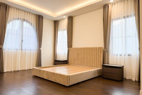 Дом в Бангкоке, Таиланд с 4 спальнями  № 172944 - фото 6