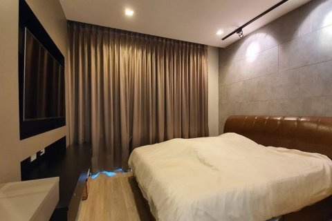 Кондоминиум с 2 спальнями в Банг-Кхо-Лаеме, Бангкок, Таиланд № 140313 - фото 8