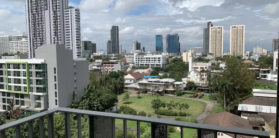 Студия в кондо в Ваттхане, Бангкок, Таиланд № 140310