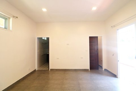 House in Udon Thani, Thailand 4 bedrooms № 167523 - photo 23