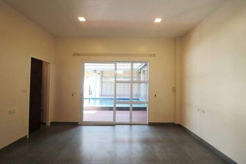 House in Udon Thani, Thailand 4 bedrooms № 167523 - photo 24