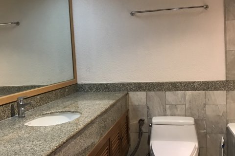 Кондоминиум с 2 спальнями в Бангкоке, Таиланд № 143169 - фото 12