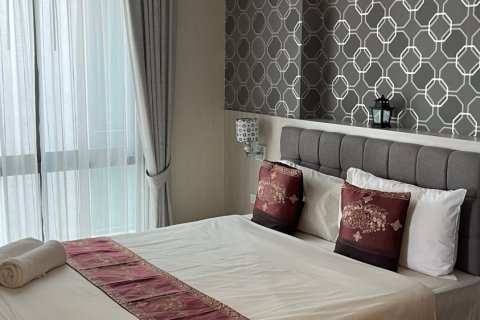 Condo in Phuket, Thailand, 2 bedrooms  № 154410 - photo 9