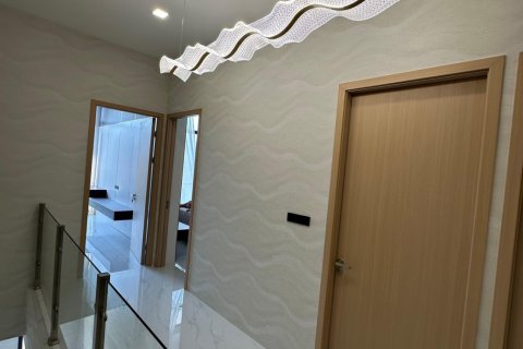 Дом в Паттайе, Таиланд с 5 комнатами № 160173 - фото 11