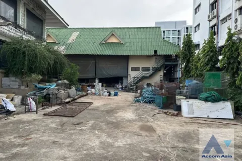 Maison à Watthana, Bangkok, Thaïlande 5 chambres № 215849
