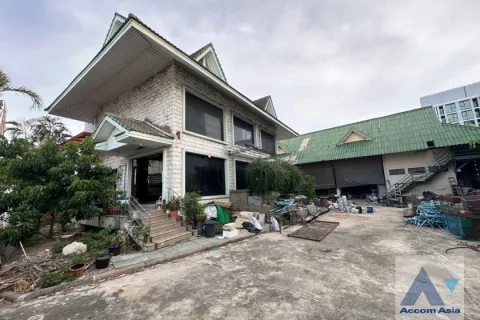 Haus in Watthana, Bangkok, Thailand 5 Schlafzimmer № 215849 - Foto 2