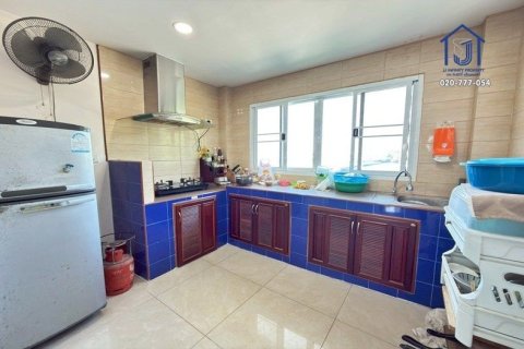 Maison à Khlong Luang, Thaïlande 4 chambres № 154068 - photo 9