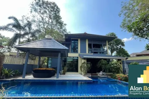 Maison à Pattaya, Thaïlande 4 chambres № 211087
