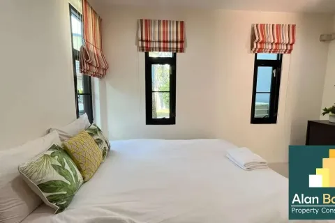 Casa de 4 dormitorios en Pattaya, Tailandia № 211087 - foto 6