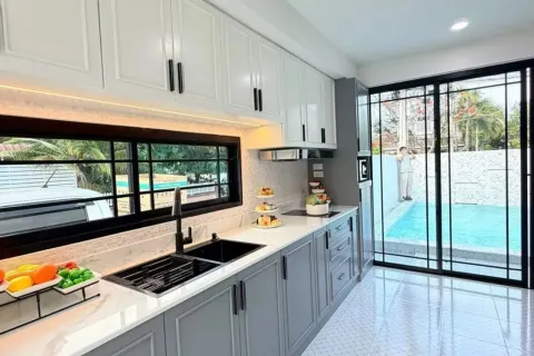 Casa de 3 dormitorios en Pattaya, Tailandia № 211086 - foto 13