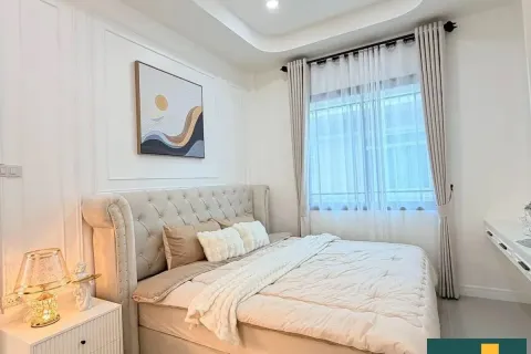 Casa de 3 dormitorios en Pattaya, Tailandia № 211086 - foto 10