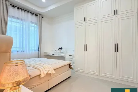 Casa de 3 dormitorios en Pattaya, Tailandia № 211086 - foto 9