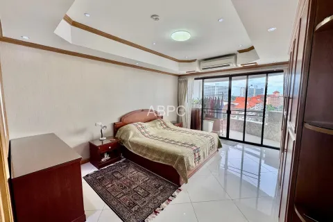 Condominio de 3 dormitorios en Jomtien Beach, Pattaya, Tailandia № 211090 - foto 9