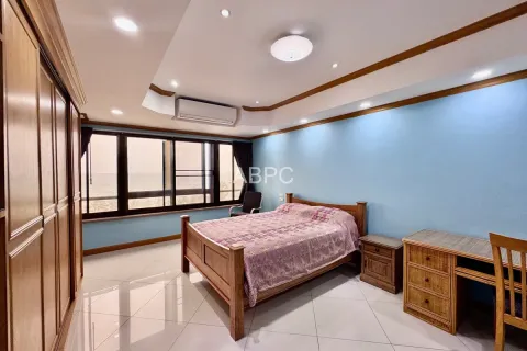 Condominio de 3 dormitorios en Jomtien Beach, Pattaya, Tailandia № 211090 - foto 4