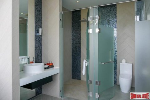 Penthouse on Layan Beach, Thailand 2 bedrooms № 199510 - photo 4