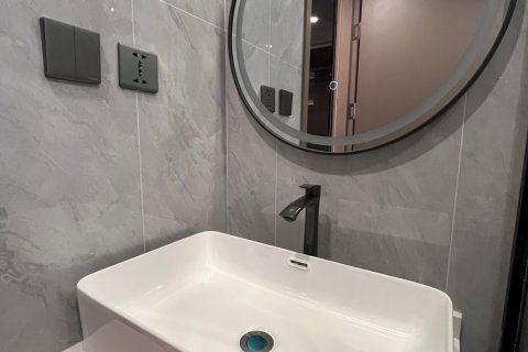 Condo in Phuket, Thailand, 2 bedrooms  № 149827 - photo 24