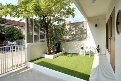 Дом в Пхракханонге, Бангкок, Таиланд с 3 спальнями  № 144625 - фото 2