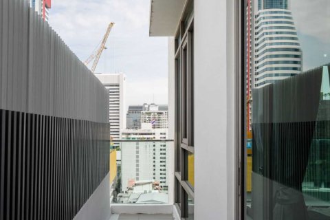 Кондоминиум с 3 спальнями в Бангкоке, Таиланд № 144619 - фото 11