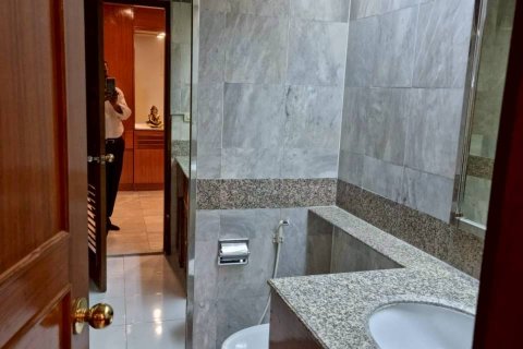 Кондоминиум с 3 спальнями в Бангкоке, Таиланд № 144624 - фото 18