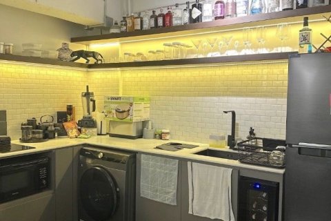 Студия в кондо в Клонг Тоэй, Бангкок, Таиланд № 164122 - фото 6