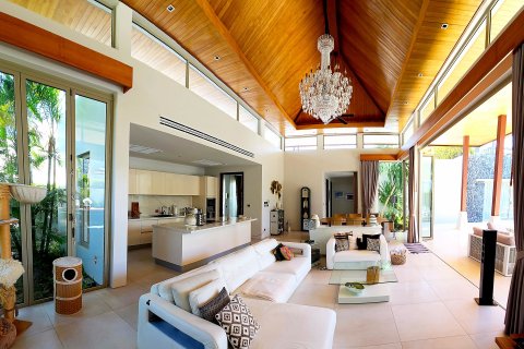 Villa in Phuket, Thailand 5 bedrooms № 164121 - photo 3