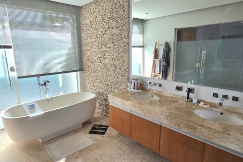 Villa in Phuket, Thailand 5 bedrooms № 164121 - photo 14