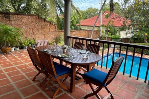 Villa in Hua Hin, Thailand 5 bedrooms № 164120 - photo 14