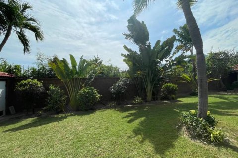 Villa in Hua Hin, Thailand 5 bedrooms № 164120 - photo 8