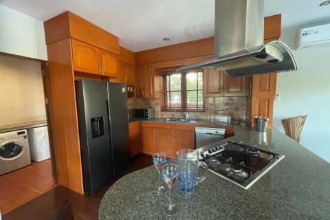 Villa in Hua Hin, Thailand 5 bedrooms № 164120 - photo 20