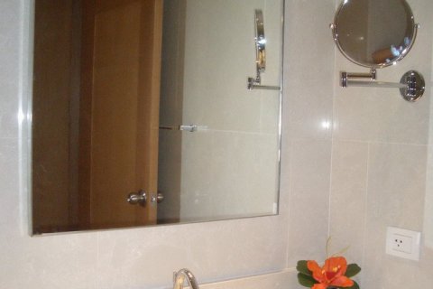 Condo à Bangkok, Thaïlande, 1 chambre  № 143447 - photo 8