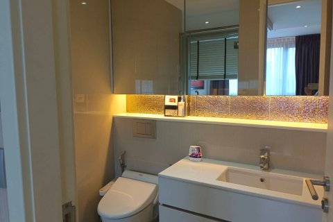 Condo à Bangkok, Thaïlande, 2 chambres  № 143449 - photo 10