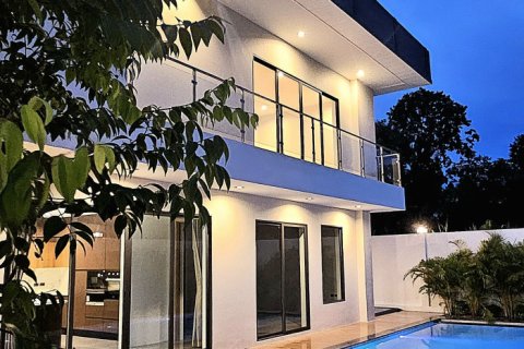 Вилла в Паттайе, Таиланд с 5 спальнями  № 136209 - фото 7