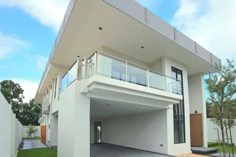 Вилла в Паттайе, Таиланд с 5 спальнями  № 136209 - фото 2