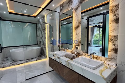 บ้านในพัทยา, ประเทศไทย 5 ห้องนอน № 196125 - รูปถ่าย 18