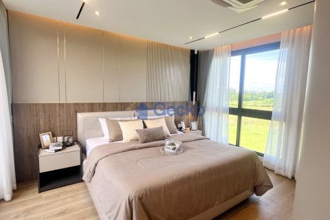 House in Pattaya, Thailand 4 bedrooms № 196123 - photo 23