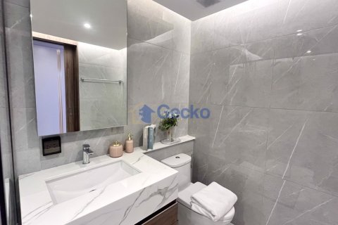 House in Pattaya, Thailand 4 bedrooms № 196123 - photo 12