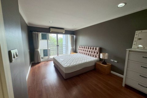 Кондоминиум с 2 спальнями в Бангкоке, Таиланд № 160987 - фото 9