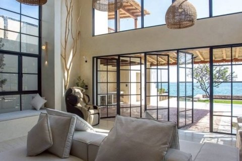 Villa in Hua Hin, Thailand 5 bedrooms № 160984 - photo 5